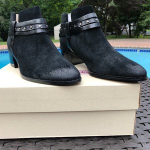 Clarks Breccan Shine Black Suede Ankle Boots